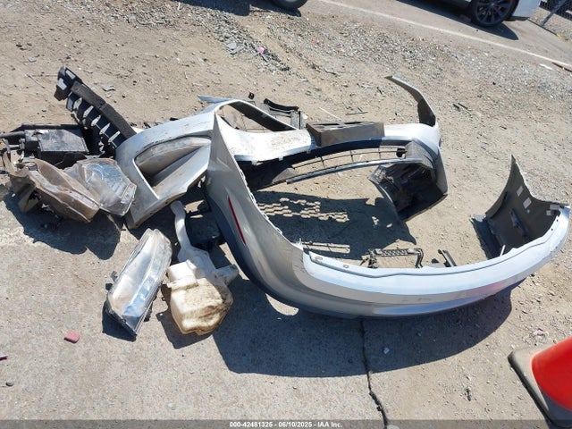 Ford 2.3l 4v premium fuel 2018 1FA6P8TH3J5114753 Image 11