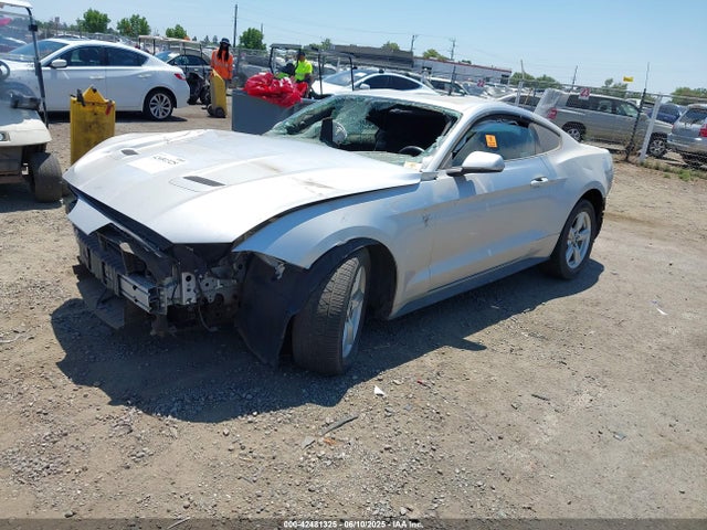 Ford 2.3l 4v premium fuel 2018 1FA6P8TH3J5114753 Image 2