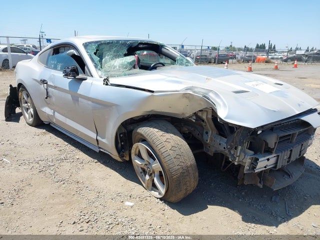 Ford 2.3l 4v premium fuel 2018 1FA6P8TH3J5114753 Image 6