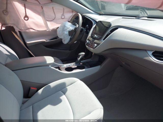 2021 CHEVROLET MALIBU 1G1ZB5ST3MF001595 Photo 4