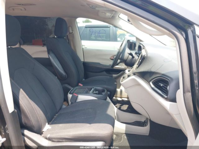 2018 CHRYSLER PACIFICA 2C4RC1FGXJR339316 Photo 4