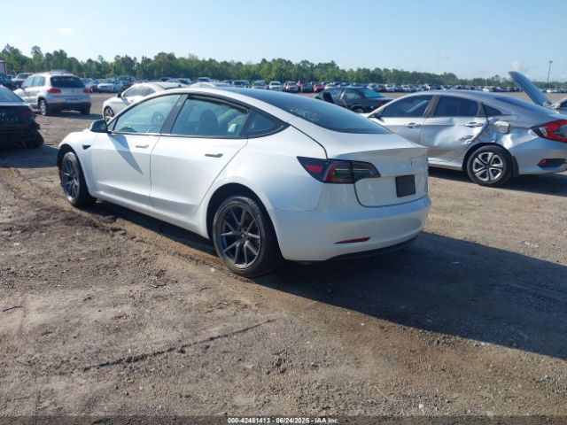 2023 TESLA MODEL 3 5YJ3E1EA9PF557880 Photo 2