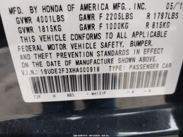 2017 ACURA ILX 19UDE2F3XHA000918 Photo 8