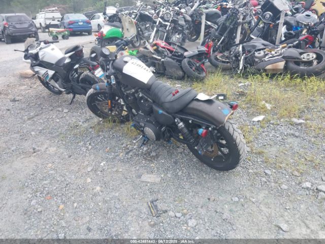 2021 HARLEY-DAVIDSON XL883 1HD4LE217MB413800 Photo 2