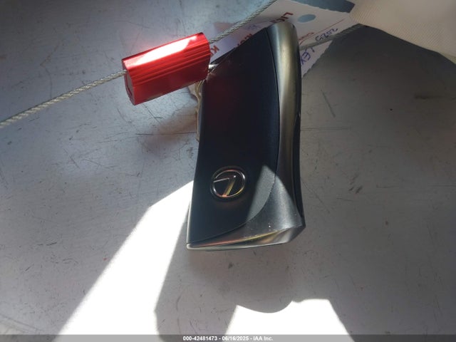 5TDAAAA69SS014733 Lexus t24a-fts