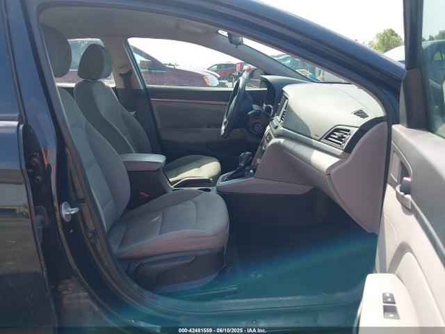 5NPD84LF5HH000687 Hyundai ELANTRA SE