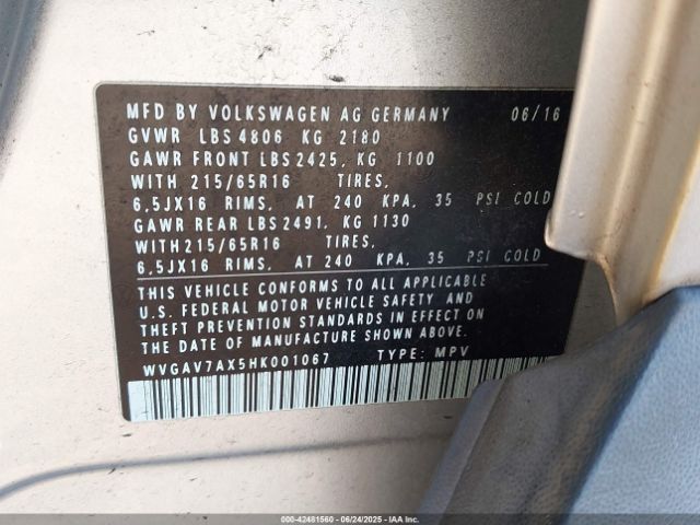 2017 VOLKSWAGEN TIGUAN WVGAV7AX5HK001067 Photo 8