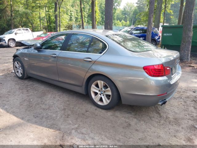 2013 BMW 528I WBAXG5C53DD229640 Photo 2