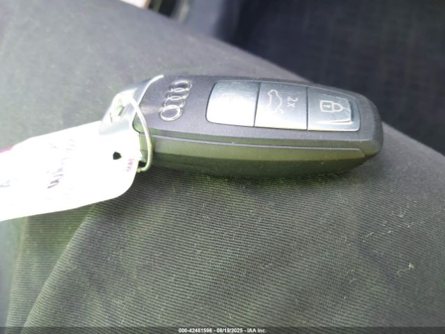 2022 AUDI A3 WAUHUDGY5NA092523 Photo 10