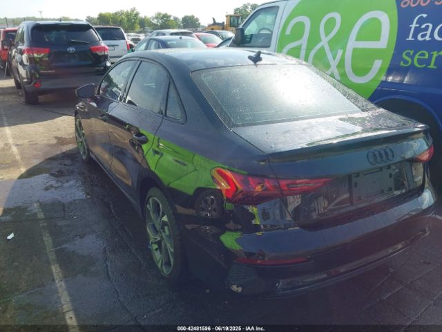 2022 AUDI A3 WAUHUDGY5NA092523 Photo 2
