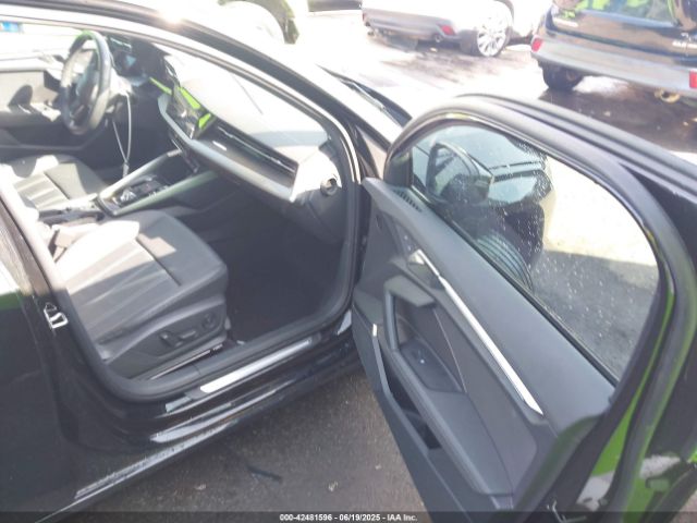 2022 AUDI A3 WAUHUDGY5NA092523 Photo 4