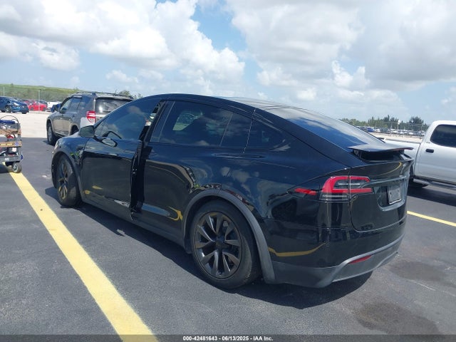 2022 TESLA MODEL X 7SAXCDE56NF339696 Photo 2