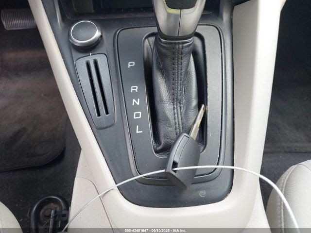1FADP3K2XHL225183 Ford FOCUS SE