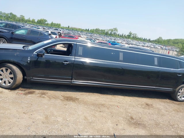 Lincoln MKT 2015 2L1MJ5LK8FBL00480 Image 14
