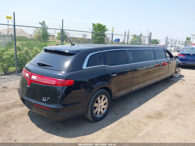 Lincoln MKT 2015 2L1MJ5LK8FBL00480 Image 4
