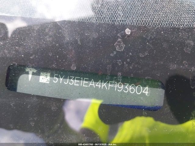 2019 TESLA MODEL 3 5YJ3E1EA4KF193604 Photo 8