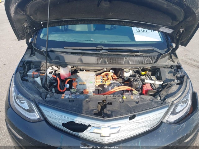 1G1FX6S02H4177426 Chevrolet 2017