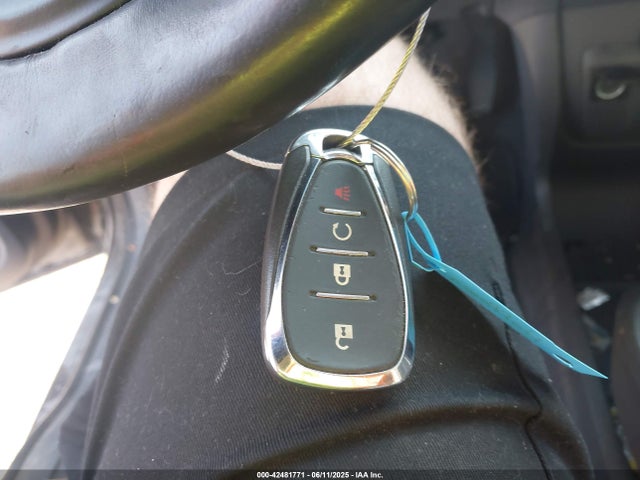 1G1FX6S02H4177426 Chevrolet 2017