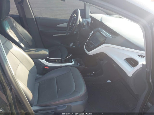 1G1FX6S02H4177426 Chevrolet 2017