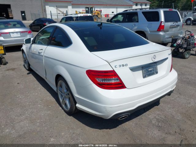 2013 MERCEDES-BENZ C 350 WDDGJ8JB5DG089402 Photo 2