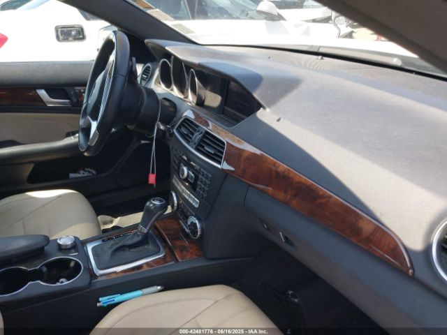 2013 MERCEDES-BENZ C 350 WDDGJ8JB5DG089402 Photo 4