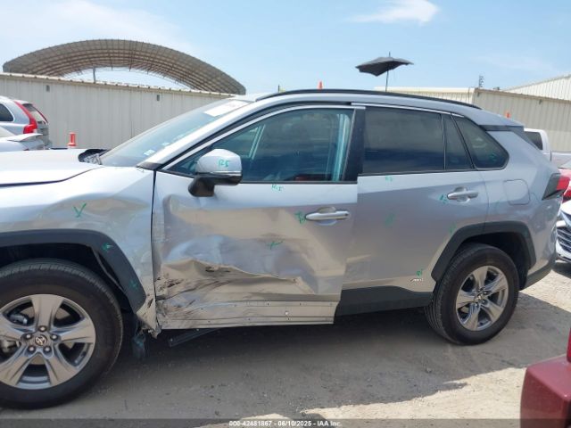 2T3RWRFVXSW261034 Toyota Rav4 Hybrid Xle