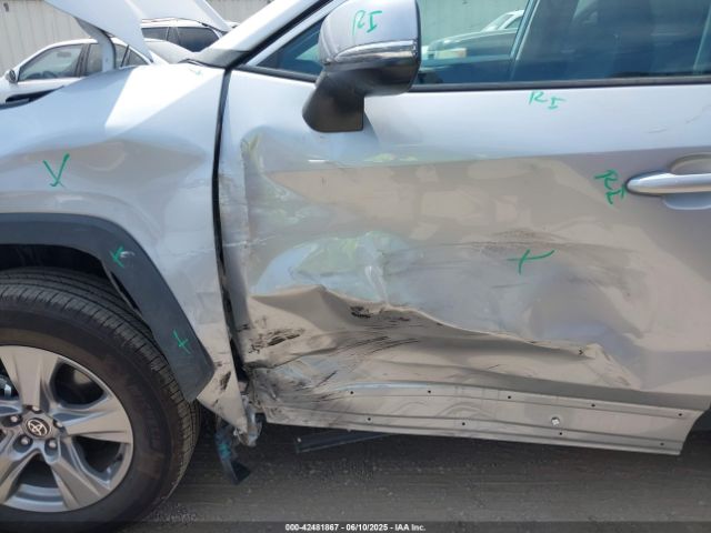 2T3RWRFVXSW261034 Toyota Rav4 Hybrid Xle