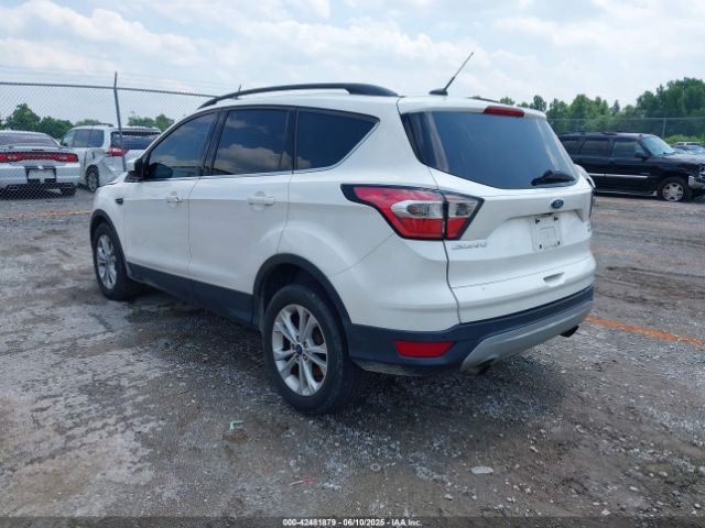 2017 FORD ESCAPE 1FMCU0GD8HUC09092 Photo 2