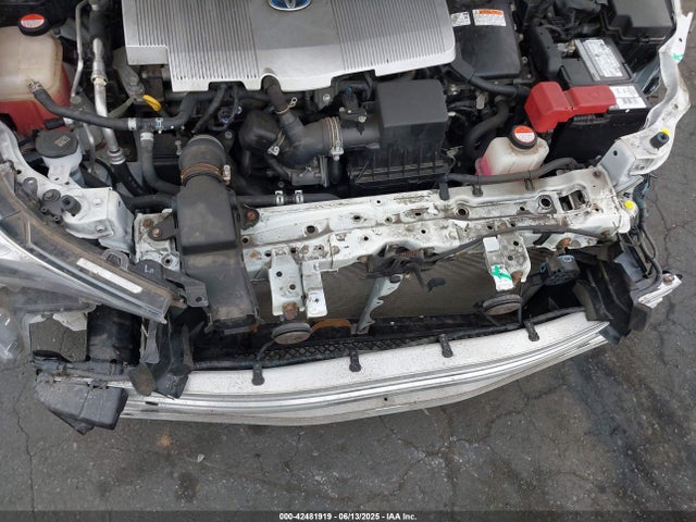 JTDKBRFU0G3003930 Toyota Prius Two