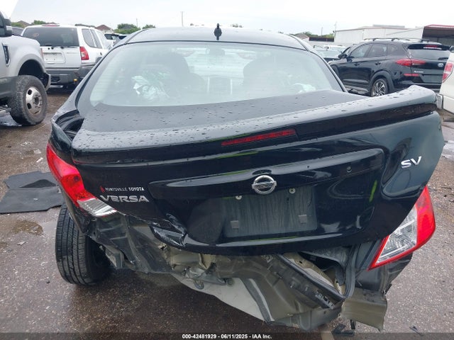 3N1CN7AP7JL805150 Nissan 2018