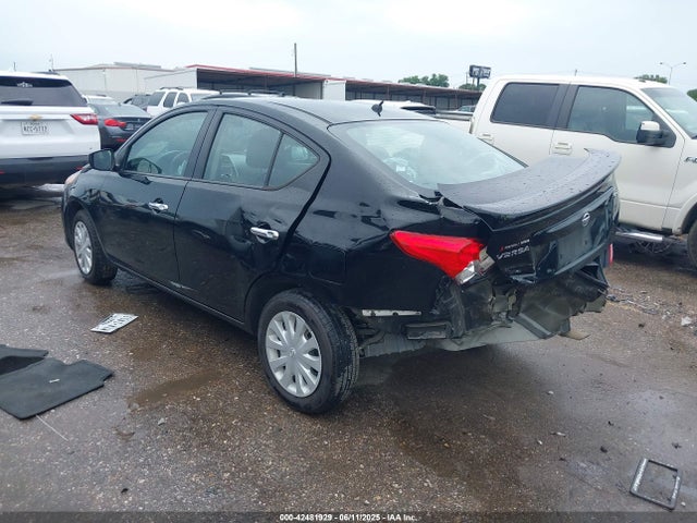 3N1CN7AP7JL805150 Nissan 2018