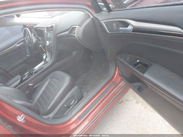 3FA6P0HD8ER225051 Ford FUSION SE