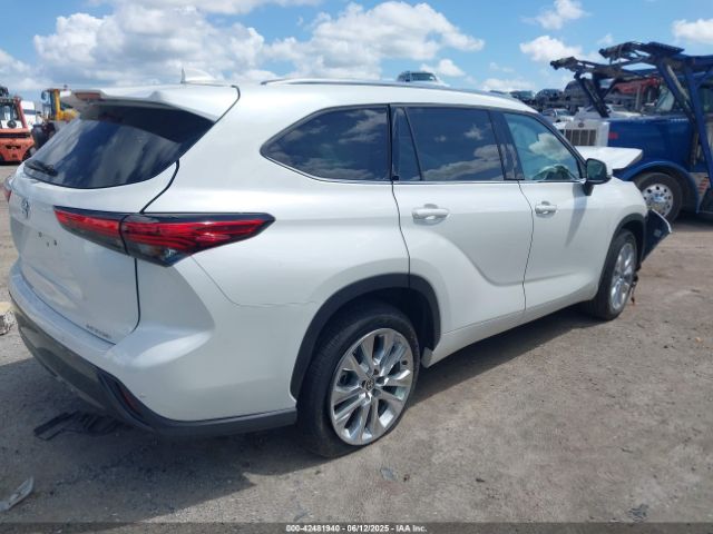 2021 TOYOTA HIGHLANDER 5TDYZRAH7MS530051 Photo 3
