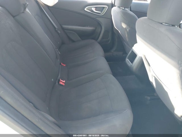 Chrysler 2015 2015 1C3CCCAB0FN650002 Image 8