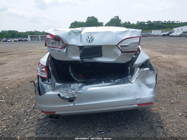3VW2K7AJ3EM244603 Volkswagen Jetta