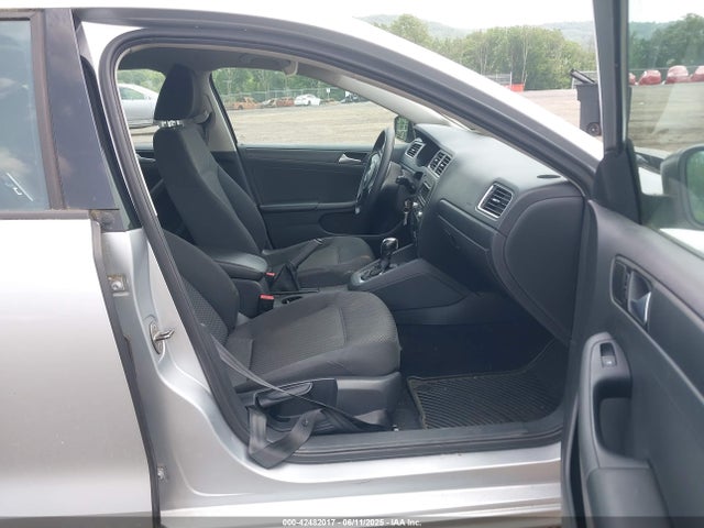 3VW2K7AJ3EM244603 Volkswagen Jetta