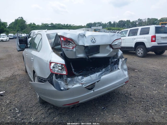 3VW2K7AJ3EM244603 Volkswagen Jetta