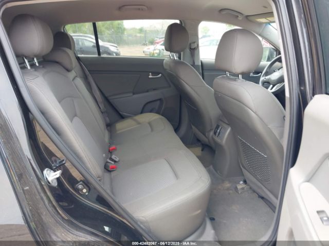 KNDPB3ACXE7639701 KIA Sportage Lx