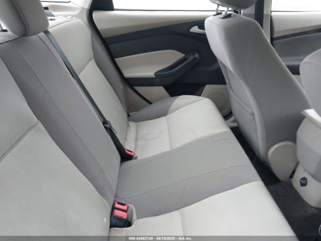 1FADP3F20EL205532 Ford FOCUS SE