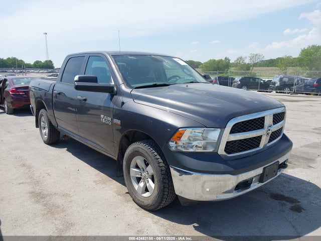 RAM 1500 Ssv  4x4 5'7 Box 2018 1C6RR7XT6JS294541 main image