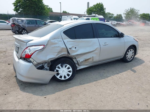 3N1CN7AP9JL884997 Nissan 2018