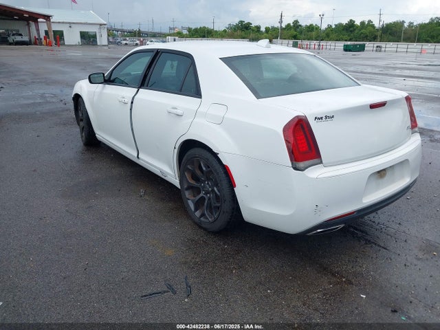 Chrysler 300 2019 2C3CCABGXKH515997 Image 3