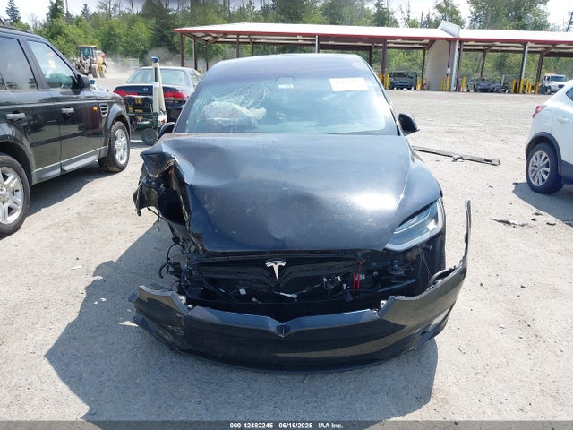 Tesla 2018 2018 5YJXCDE2XJF139966 Image 13