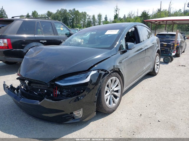 2018 TESLA MODEL X 5YJXCDE2XJF139966 Photo 1
