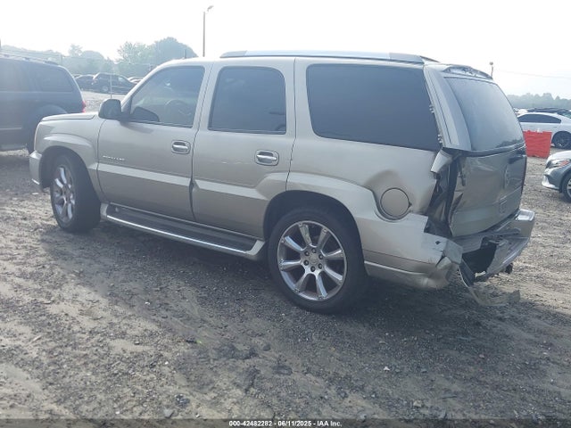 2002 CADILLAC ESCALADE 1GYEC63T32R278020 Photo 2