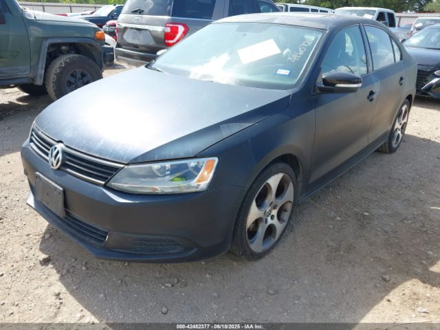 3VWD07AJ1EM426072 Volkswagen Jetta