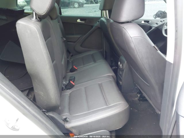 2017 VOLKSWAGEN TIGUAN WVGRV7AX9HK002659 Photo 7