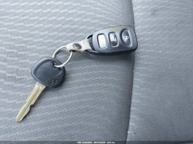 5NPDH4AE1FH615888 Hyundai ELANTRA SE