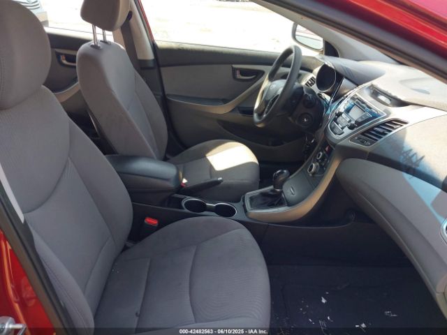 5NPDH4AE1FH615888 Hyundai ELANTRA SE