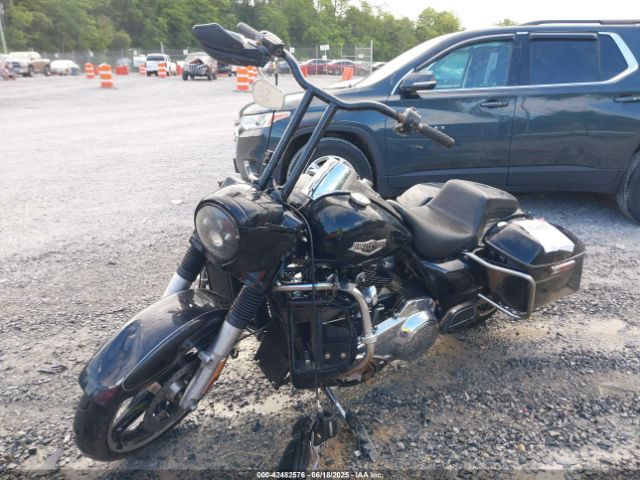 2018 HARLEY-DAVIDSON FLHR 1HD1FBC13JB612118 Photo 1